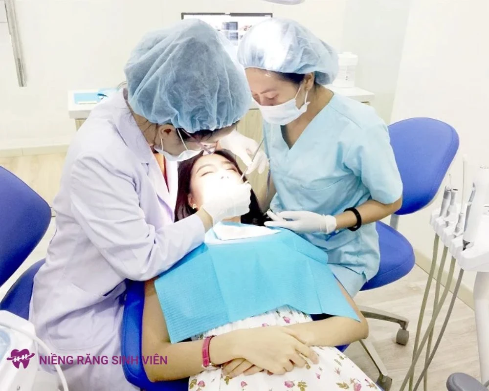 niềng răng xong bị móm